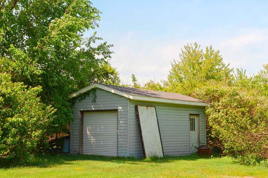 garage-like shed costs affordable